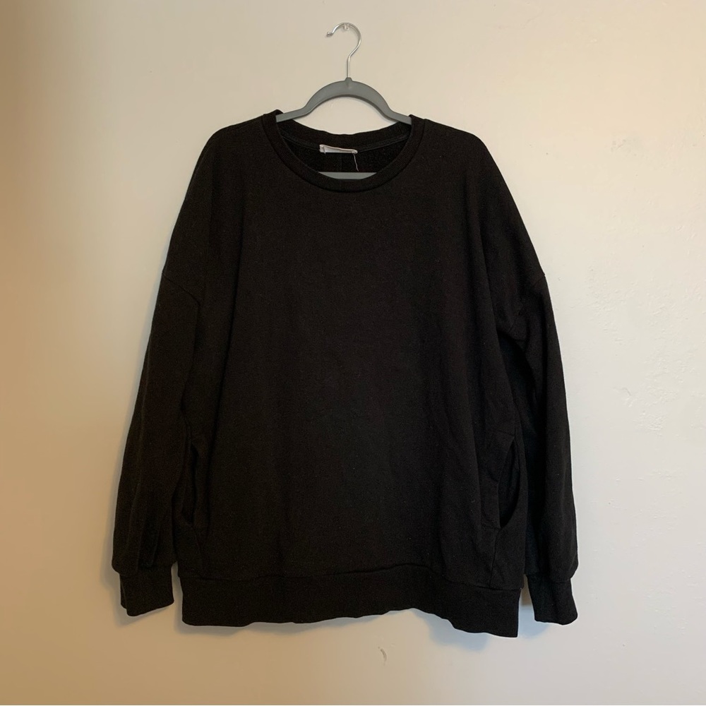 Zenana 2X Black Crewneck Sweatshirt with Pockets